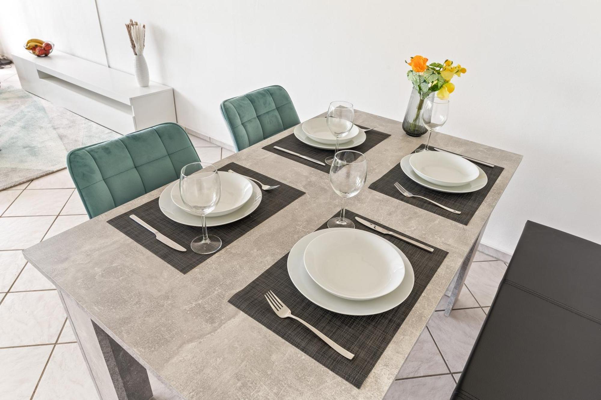 Sunshine - 4 Personen Airport Messe Mit Tg-Garage Apartment Ostfildern Ngoại thất bức ảnh
